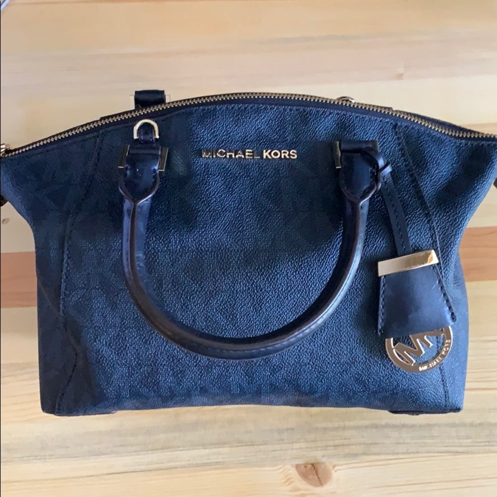 Michael Kors Riley Bag In Navy